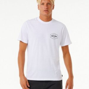 Stapler Kurzärmliges T-Shirt Unterstreichen Sie Ihren Stil mit dem Stapler T-Shirt. Es kommt mit einem Print am Vorder- und Rückenteil und einem gewebten Markenschildchen für ein bequemes und ikonisches Surf-Statement. Zusammensetzung: 100% Baumwolle gewebtes Etikett