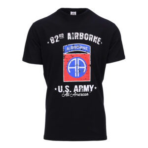 T-Shirt mit dem U.S. Army 82nd Airborne Logo. Das T-Shirt ist bequem