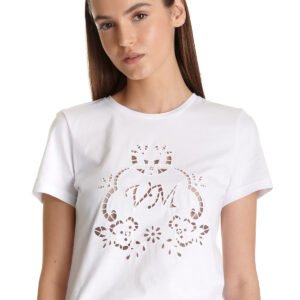 VIVE MARIA DAMEN T-SHIRTMarke: Vive MariaModell: Logo Dream ShirtProdukt Nr.: 45636Farbe: weissHauptmaterial: 50% Baumwolle