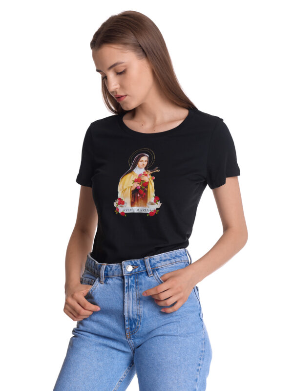 VIVE MARIA DAMEN T-SHIRTMarke: Vive MariaModell: Holy Therese Shirt femaleProdukt Nr.: 45958Farbe: schwarzHauptmaterial: 100% BiobaumwolleDieses schwarze Damen T-Shirt besteht aus einem angenehmen