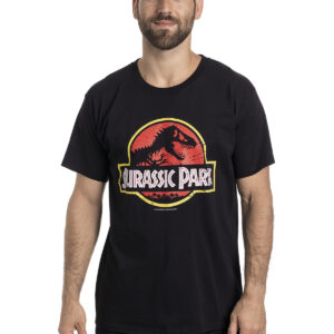 JURASSIC PARK HERREN T-SHIRTMarke: Jurassic ParkModell: Classic Logo T-Shirt MaleProdukt Nr.: 37625Farbe: schwarzHauptmaterial: 100% BaumwolleDieses schwarze Herren T-Shirt besteht aus einem angenehmen Baumwollmaterial. Es hat einen runden Halsausschnitt
