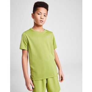 Decken Sie sich mit diesem Miler-T-Shirt für Kinder von Nike mit Grundnahrungsmitteln für den Sport ein. Dieses normal geschnittene T-Shirt in der Farbe „Pear“ besteht aus glattem