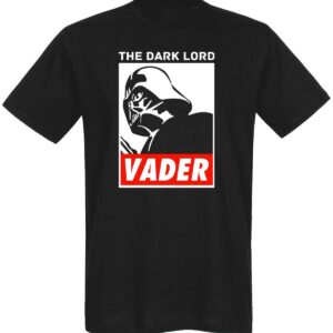 STAR WARS HERREN T-SHIRTMarke: Star WarsModell: Dark Lord Vader T-Shirt maleProdukt Nr.: 46440Farbe: schwarzHauptmaterial: 100% BaumwolleDieses schwarze Herren T-Shirt besteht aus einem angenehmen Baumwollmaterial. Es hat einen runden Halsausschnitt