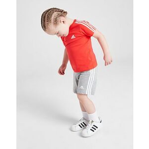 Mit dem adidas Badge of Sport Logo T-Shirt/Shorts Set für Babys  verleihst du dem Style deiner Kids schon früh eine sportliche Note. Das Regular-Fit Set ist aus glattem Baumwollgewebe für ganztägigen Tragekomfort gefertigt und besteht aus einem roten T-Shirt mit Rundhalsausschnitt und passenden grauen Shorts mit elastischem Bund. Das Set ist mit dem Logo von adidas versehen. Waschmaschinengeeignet. IS2508